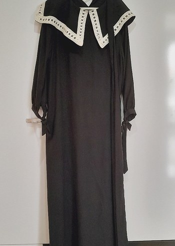Uzun Siyah Gotik Nakışlı Elbise