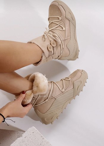 Bej Süet Dolgu Topuklu Kadın Bot - Görsel 2