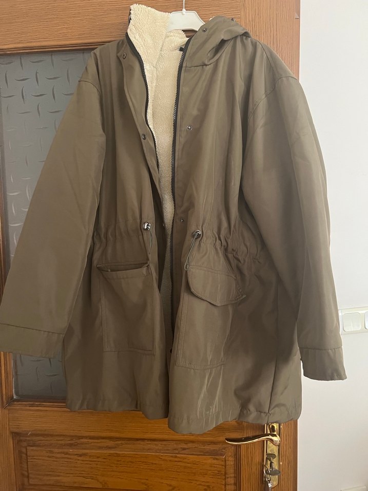 Haki Kürklü Kadın mont - Görsel 3