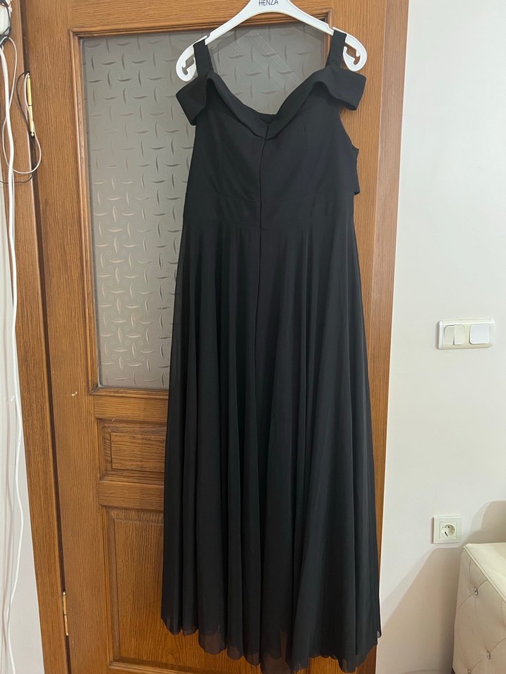 Siyah Uzun Kayık Yaka Drapeli Abiye Elbise - Görsel 2