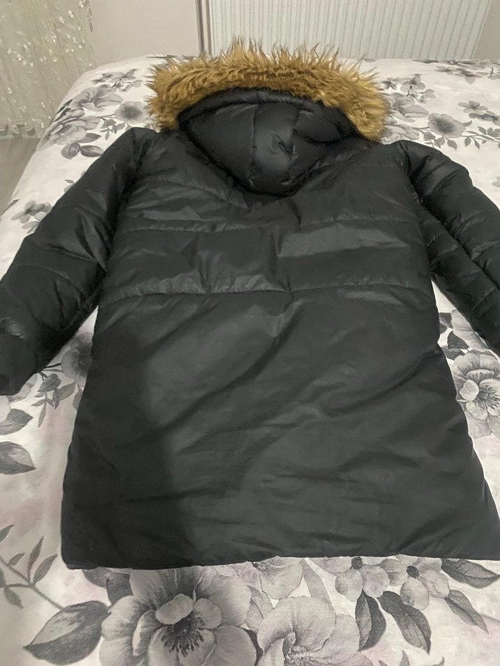 Kürklü Siyah Uzun kız çocuk Kışlık Mont - Görsel 2