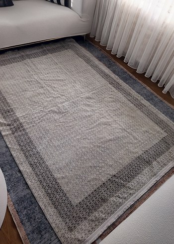 Gri Desensiz Klasik Halı - Görsel 2