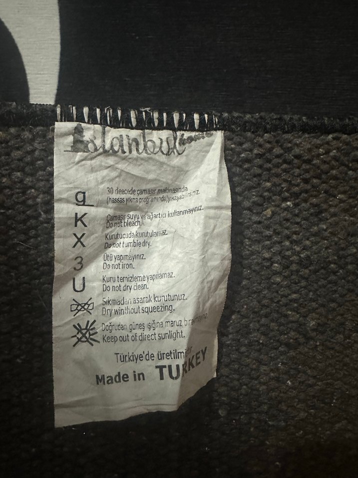 Ananas Baskılı Siyah halı - Görsel 4