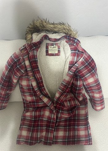 Kız Çocuk Bordo Ekoseli Kürklü Kaban - Görsel 2