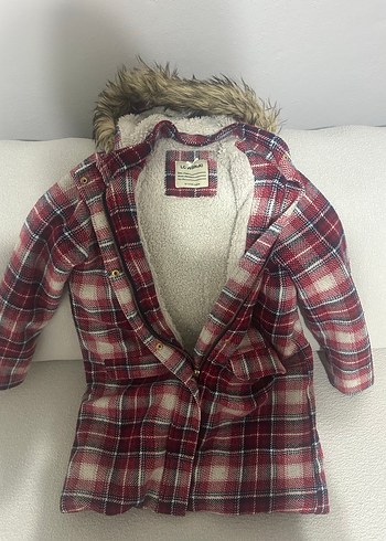 Kız Çocuk Bordo Ekoseli Kürklü Kaban - Görsel 3