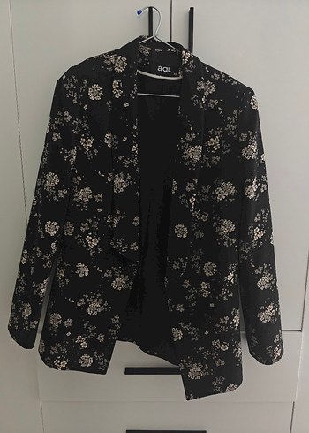 Düğmeli Siyah Desenli Kadın Blazer
