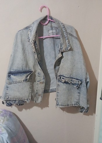 Gri Düğmeli Kısa Kadın Denim Ceket