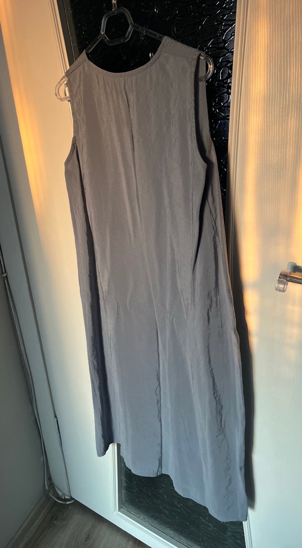 Gri Kolsuz Keten Uzun Elbise - Görsel 2