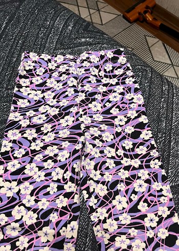 Mor Bağlama Desenli Dantel Detaylı İspanyol Paça Kız çocuk - Görsel 4