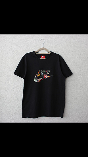 Nike Tişört 