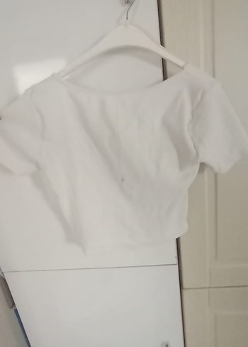Beyaz Kısa Crop Top - Görsel 3