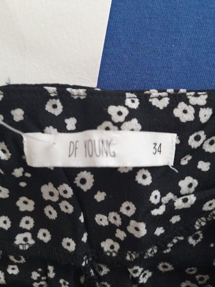 Kadın Siyah Pileli Rahat Kesim Kumaş Pantolon - Görsel 2