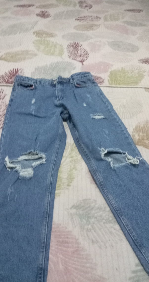 Rahat Kesim Yırtık Mavi Midi Jean - Görsel 2