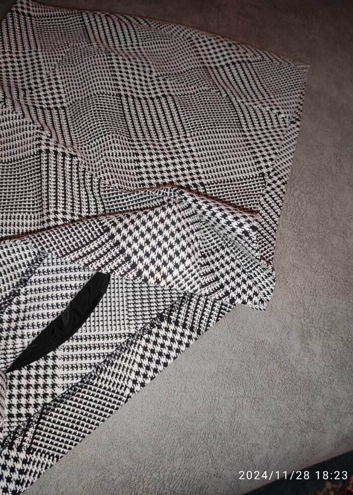 Zara ekoseli mini şort  - Görsel 3