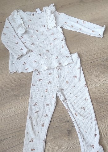 Krem kahve çiçek Desenli Dantelli Bebek Takımı - Görsel 3