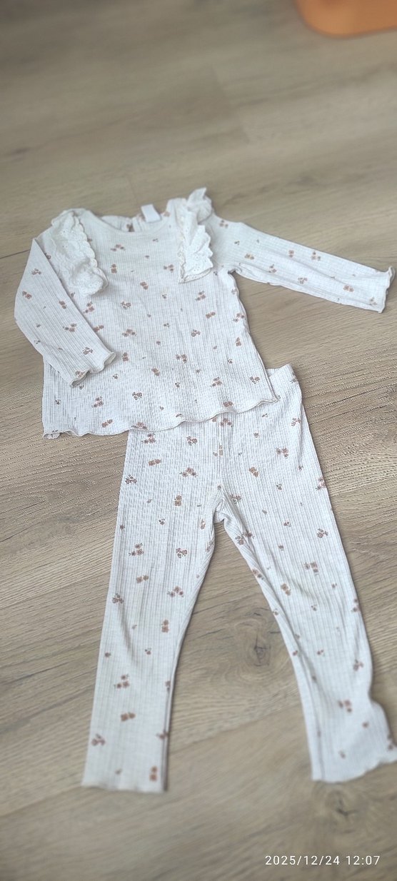 Krem kahve çiçek Desenli Dantelli Bebek Takımı - Görsel 4