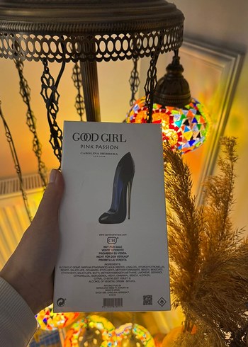 Beden Carolina Herrera Good Girl Night Kadın Parfümü 80 ml