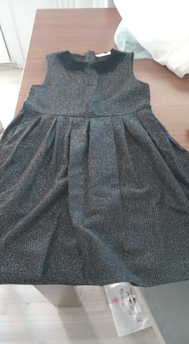 Siyah Pilili Kolsuz Kız Elbisesi - Görsel 3