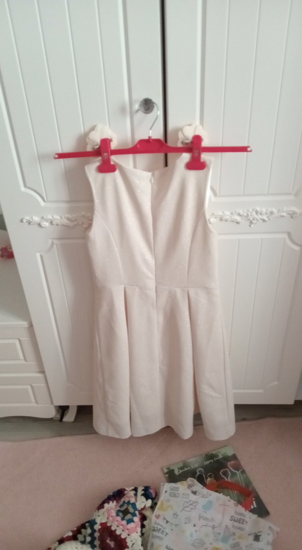 Kolsuz Beyaz Keten Kız Elbisesi - Görsel 2