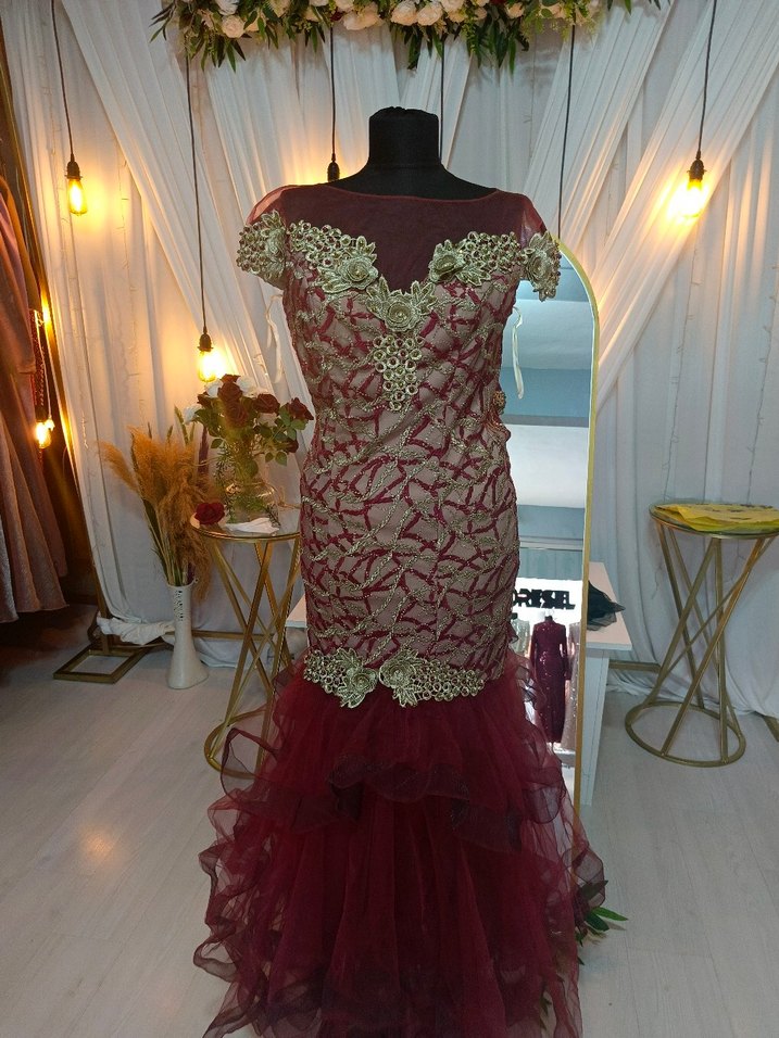 Bordo Dantelli İşlemeli Uzun Abiye Elbise - Görsel 3