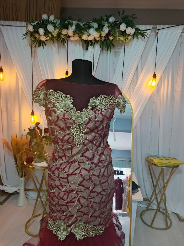 Bordo Dantelli İşlemeli Uzun Abiye Elbise - Görsel 5