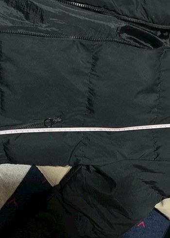 Siyah Kapitone Fermuarlı Kışlık Kadın Mont - Görsel 3