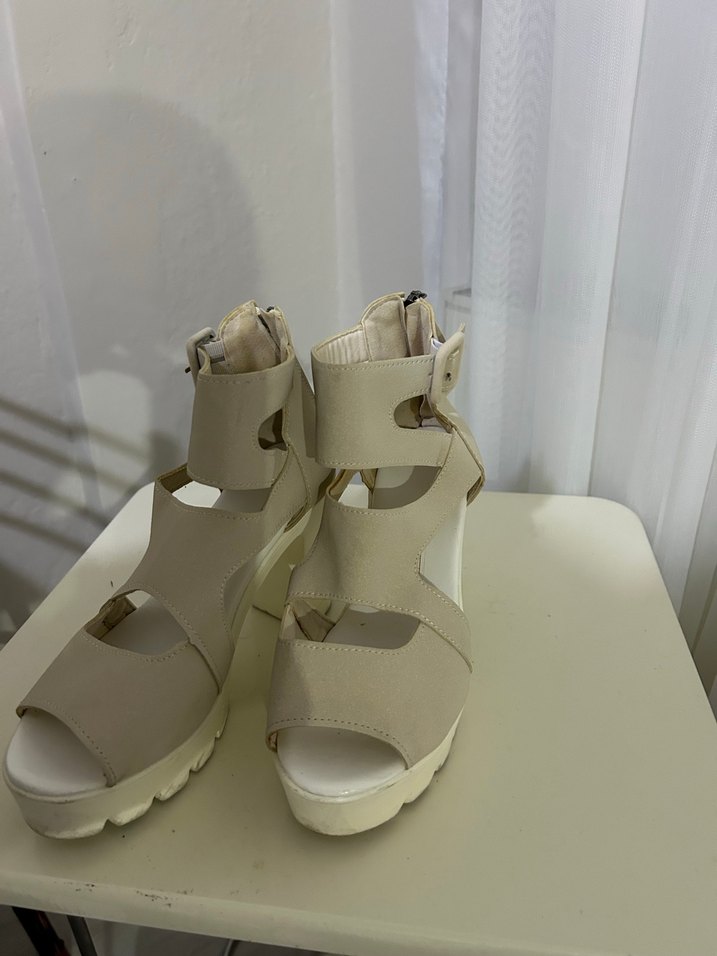 Bej Platform Topuklu Kadın Sandalet - Görsel 2