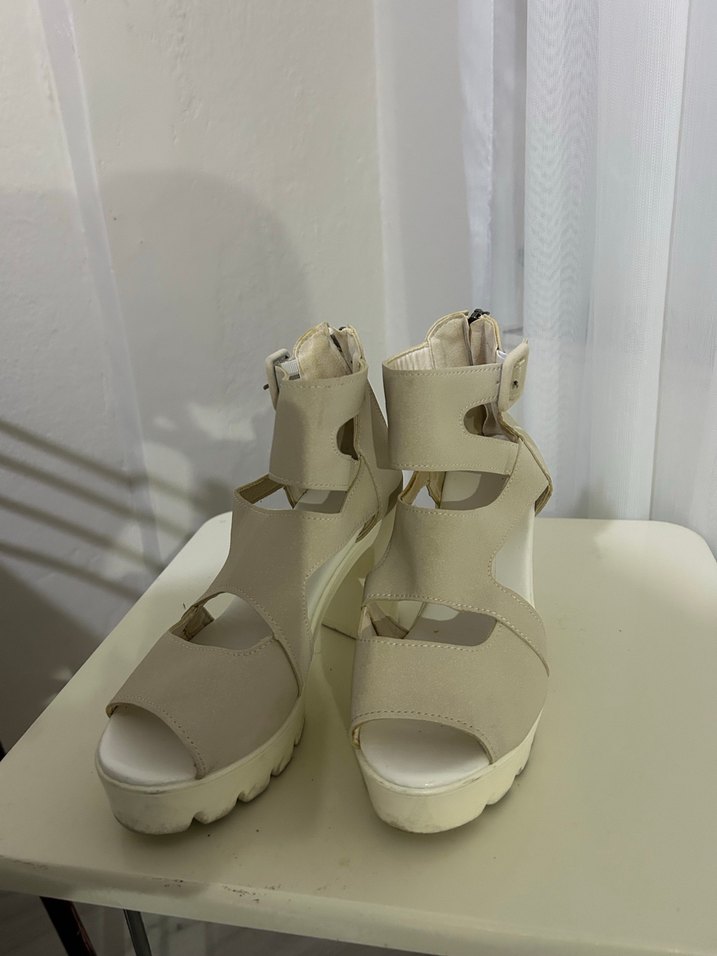 Bej Platform Topuklu Kadın Sandalet - Görsel 3