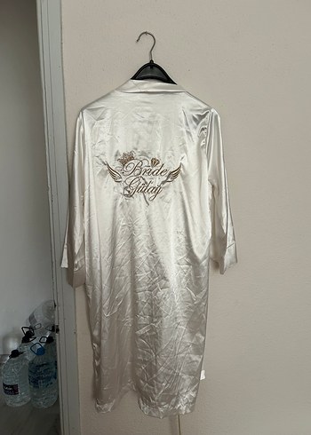 Uzun Beyaz Kadın brade - Görsel 2