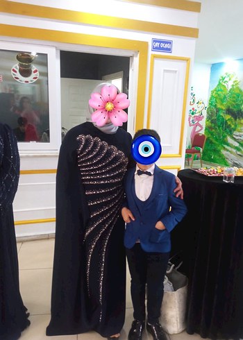 44 Beden Mavi İşlemeli Uzun Kollu Abiye Elbise