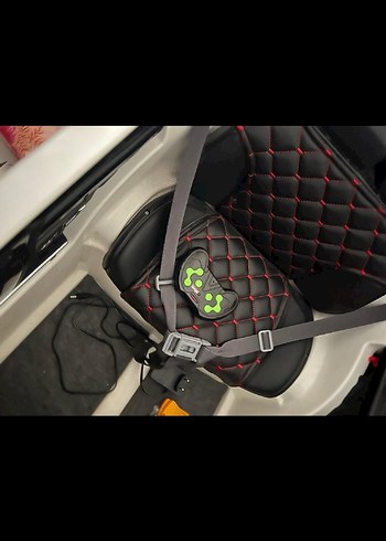 Beyaz Parlak Pilsan Elektrikli Binici Araba - Görsel 4