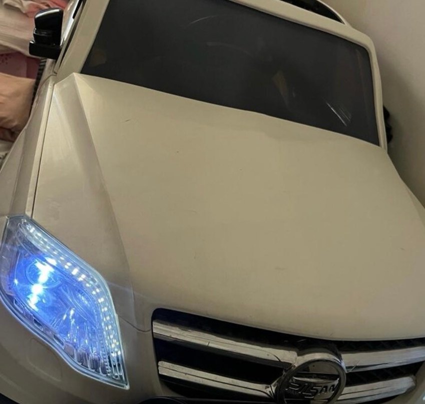 Beyaz Parlak Pilsan Elektrikli Binici Araba - Görsel 5