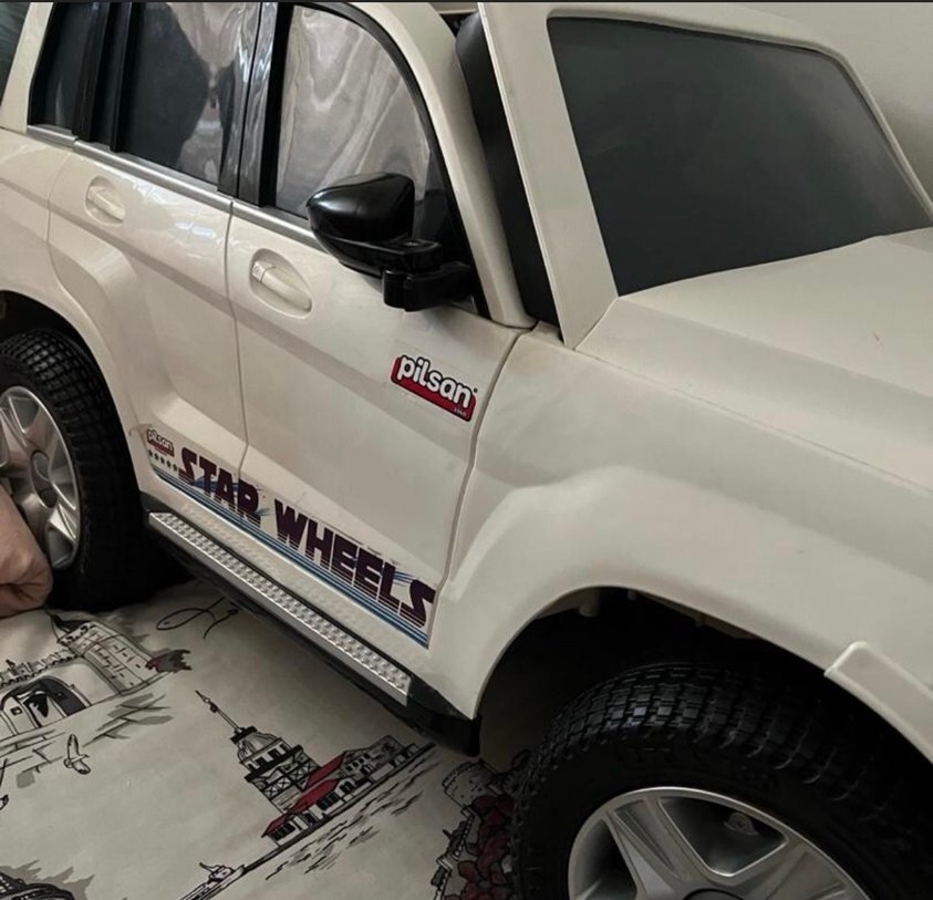 Beyaz Parlak Pilsan Elektrikli Binici Araba - Görsel 2