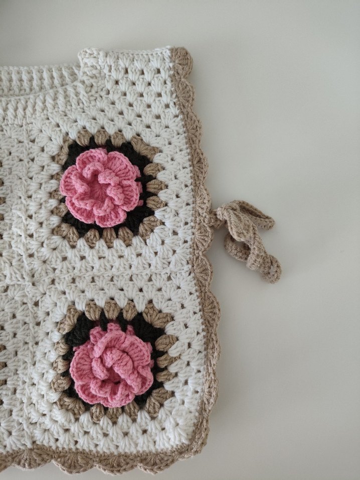 Çiçek Desenli Örgü Kız süveter - Görsel 3