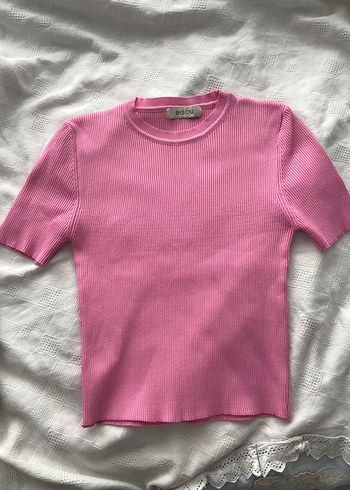 Pembe Kısa Kollu Triko Tişört