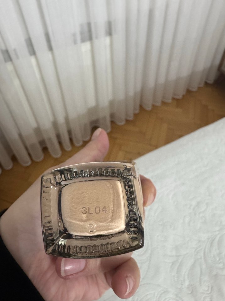 Wet n Wild Soft Beige Fondöten 8 ml - Görsel 2