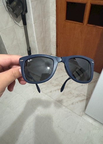 Ray Ban