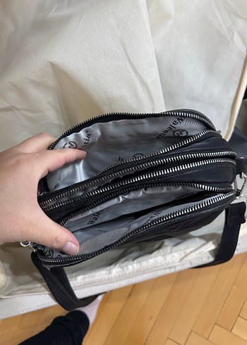 Siyah Fermuarlı Kadın Çantası - Görsel 3