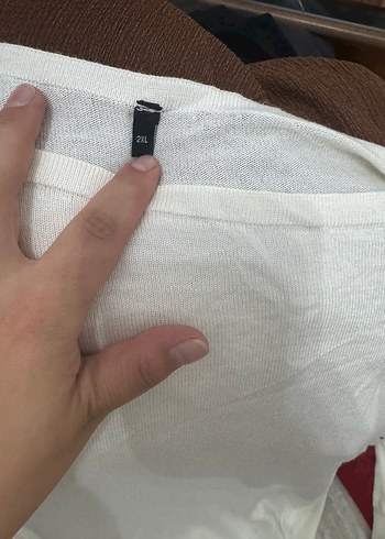Düşük omuz kayık yaka uzun kollu triko