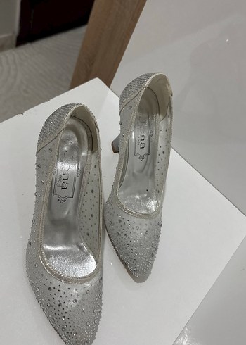 Diğer Gümüş Taşlı Stiletto