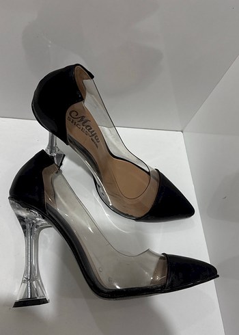 37 Beden Cam Topuklu Siyah Parlak Stiletto