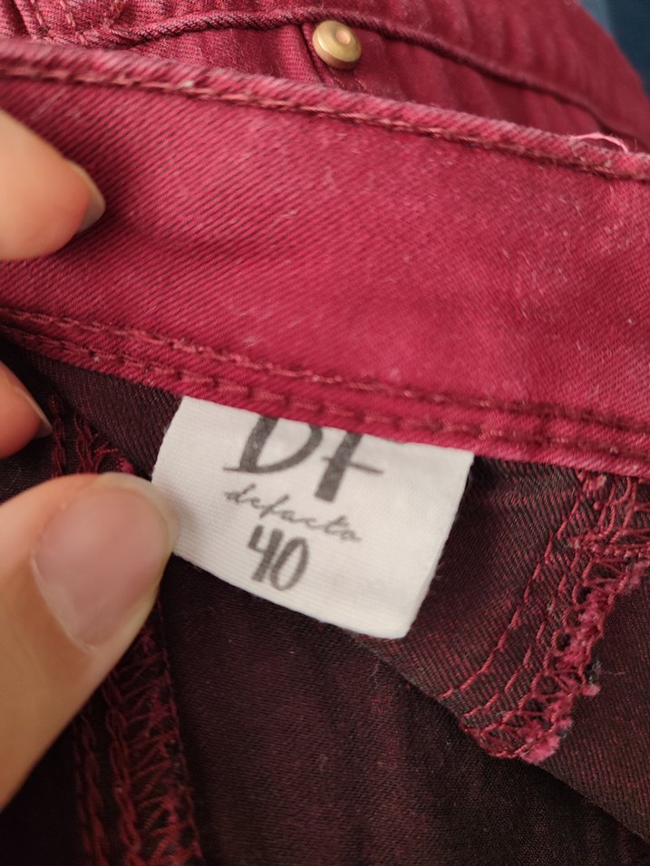 Düğmeli Kırmızı Kadın Kumaş Pantolon - Görsel 2