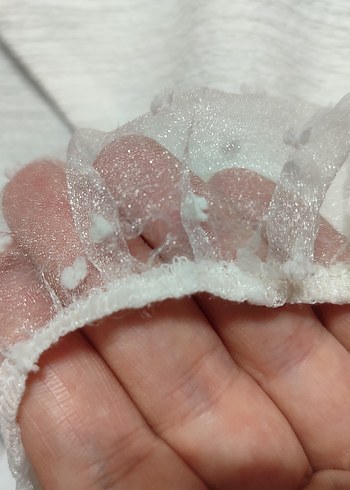 Uzun Kollu V Yaka İşlemeli Beyaz Bluz - Görsel 4