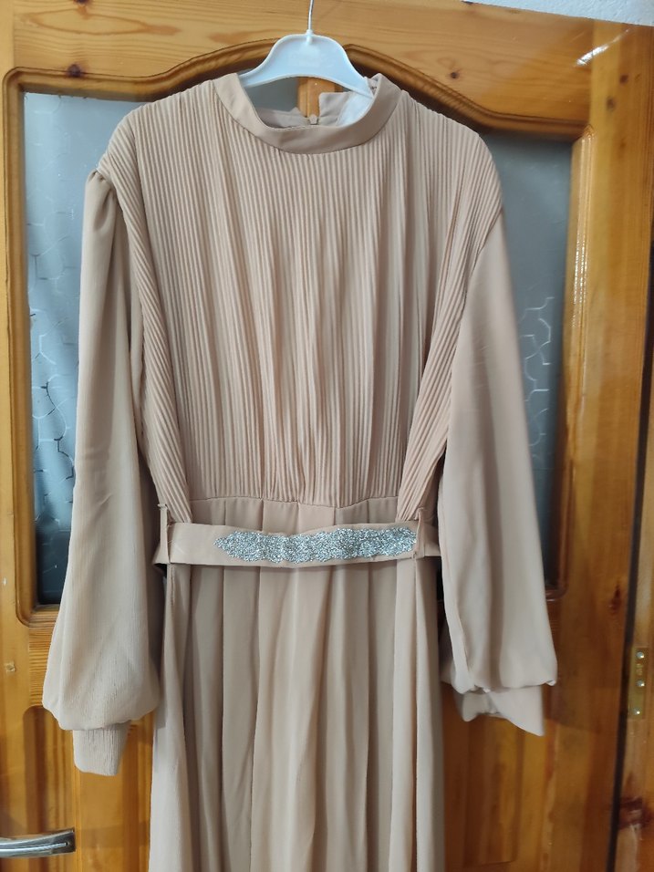 Bej kadın abiye - Görsel 2