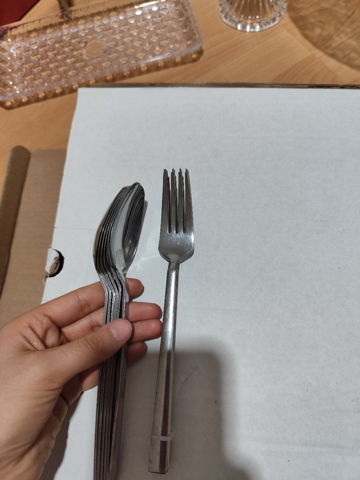 Gri-Beyaz Metal Kaşık ve Çatal Seti - Görsel 2