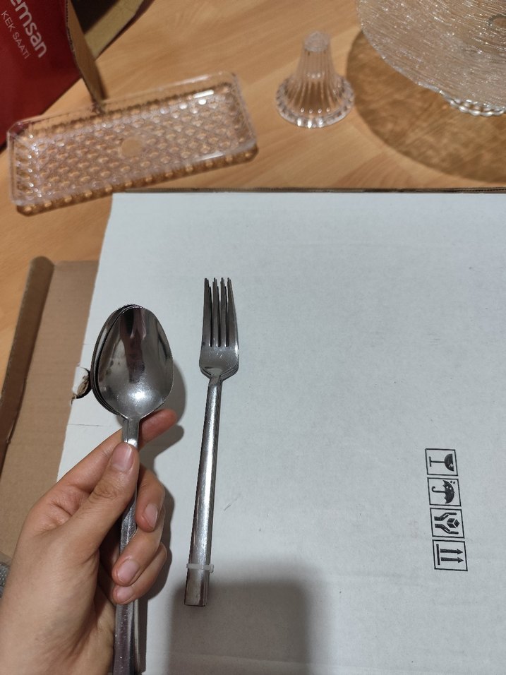 Gri-Beyaz Metal Kaşık ve Çatal Seti - Görsel 3