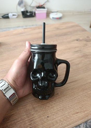 Kafatası Desenli Siyah Kulplu Bardak - Görsel 5