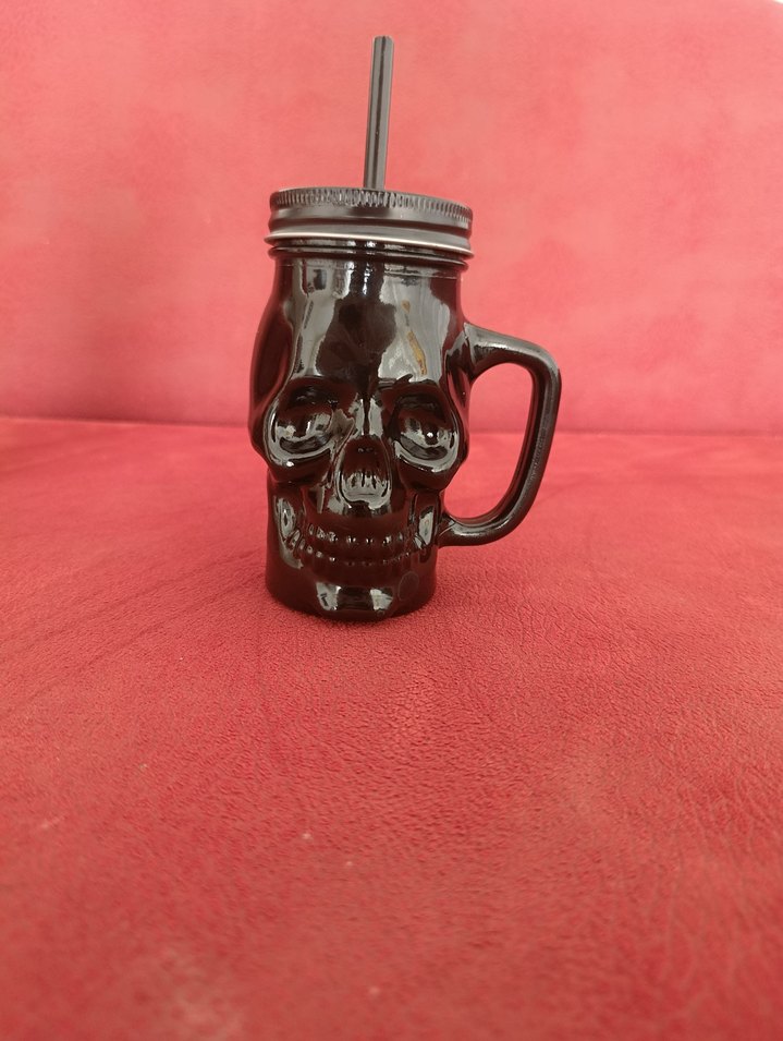 Kafatası Desenli Siyah Kulplu Bardak - Görsel 3