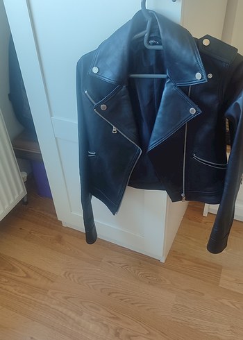 Siyah Deri Biker Ceket, Kemerli, Notched Yaka