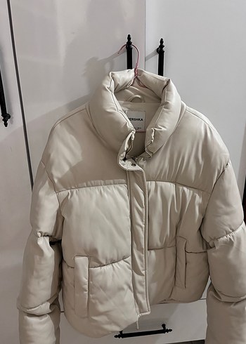 Bershka Beyaz Deri Sisme Mont